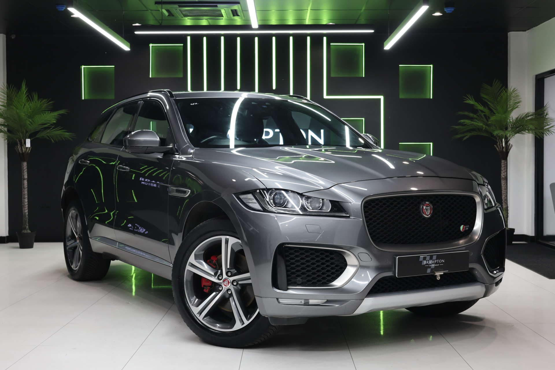 Jaguar F-PACE