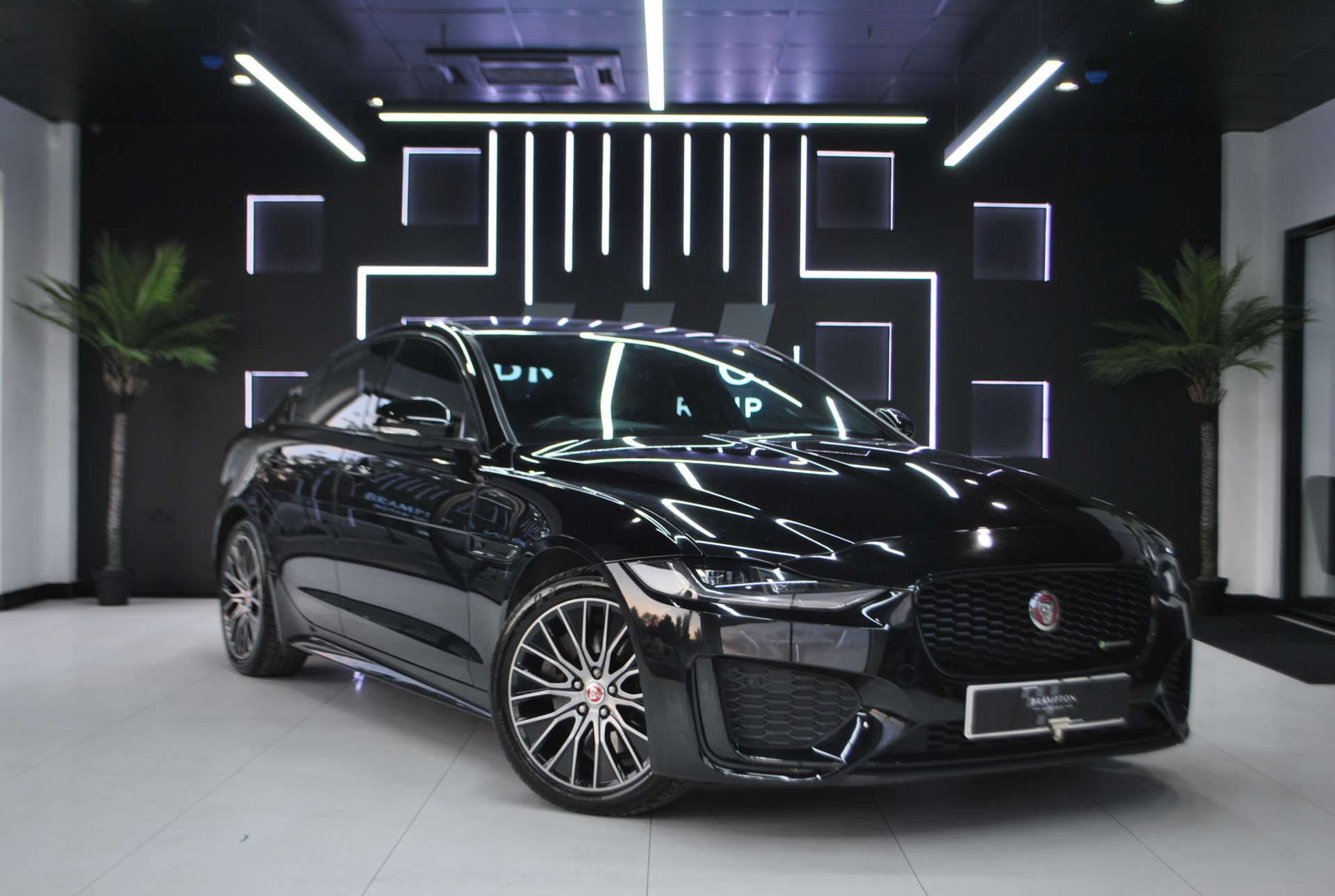Jaguar XE